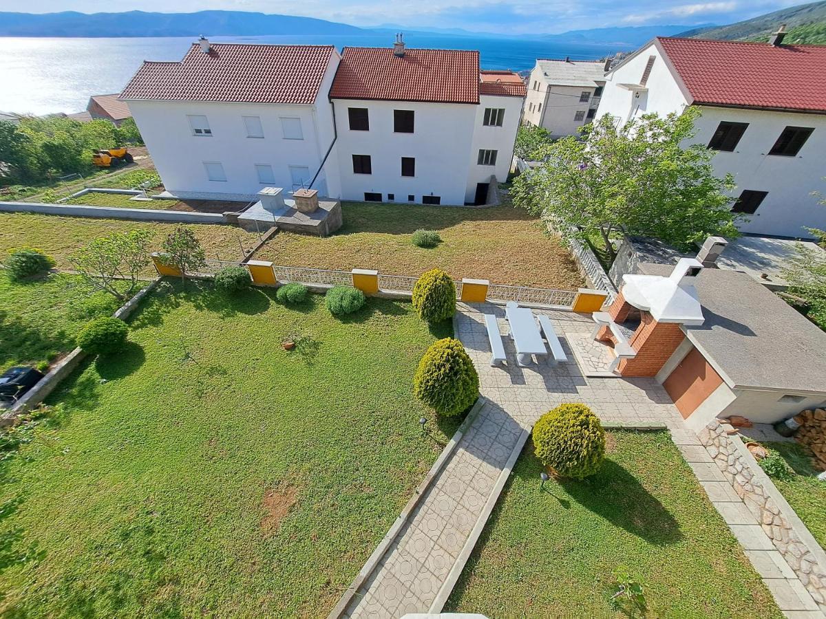 Guest House Angela Senj  Bagian luar foto